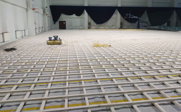 籃球館木地板鋪裝前地面要保證干燥
